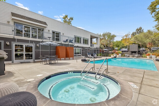 Building Photo - Finch at Larkspur