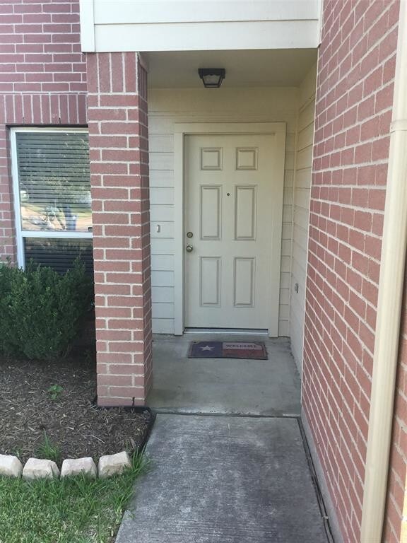 Foto del edificio - 1010 Thicket Hill Court