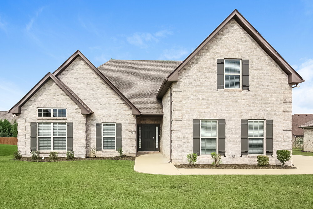 Primary Photo - 1703 Drayton Dr