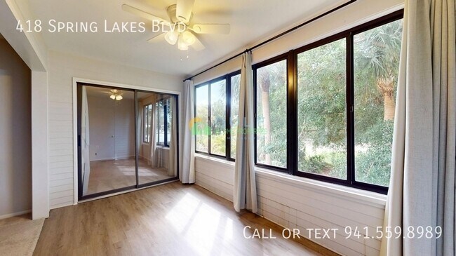Foto del edificio - 418 Spring Lakes Blvd