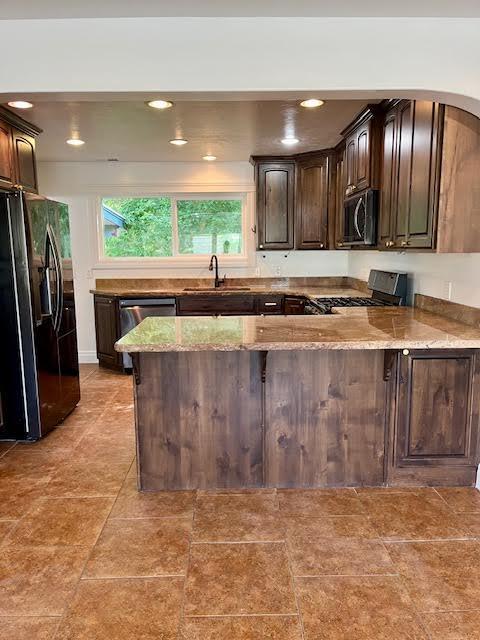 Building Photo - 185 E South Weber Dr