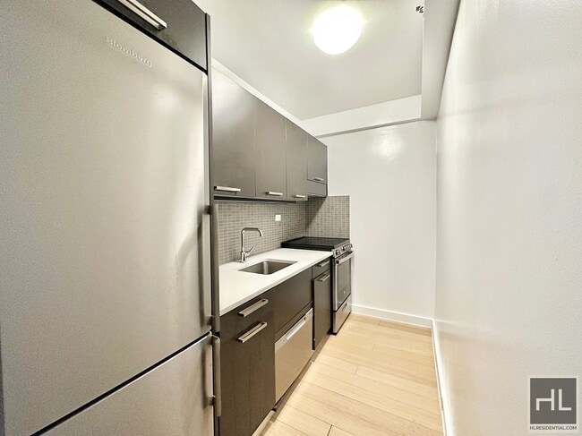 Building Photo - East 39th Street