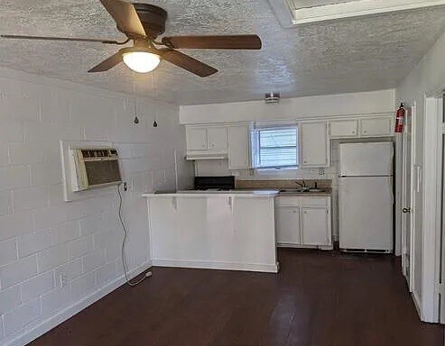 Foto del edificio - 8006 Richards St