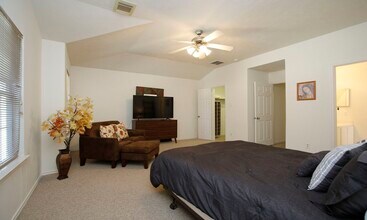 Building Photo - 191 N Burberry Park Cir