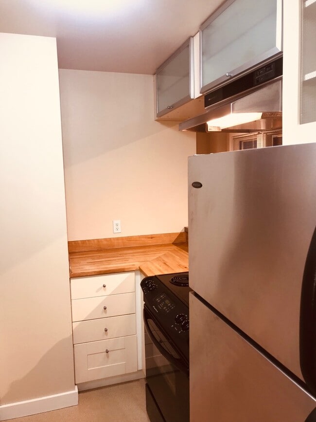 Interior Photo - The Fairmount