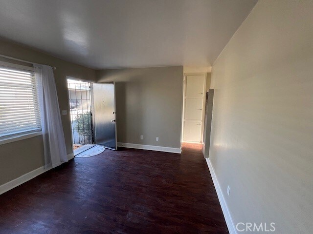 Foto del edificio - 21877 De Berry St