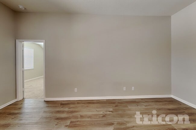 Foto del edificio - 7138 Turnbow