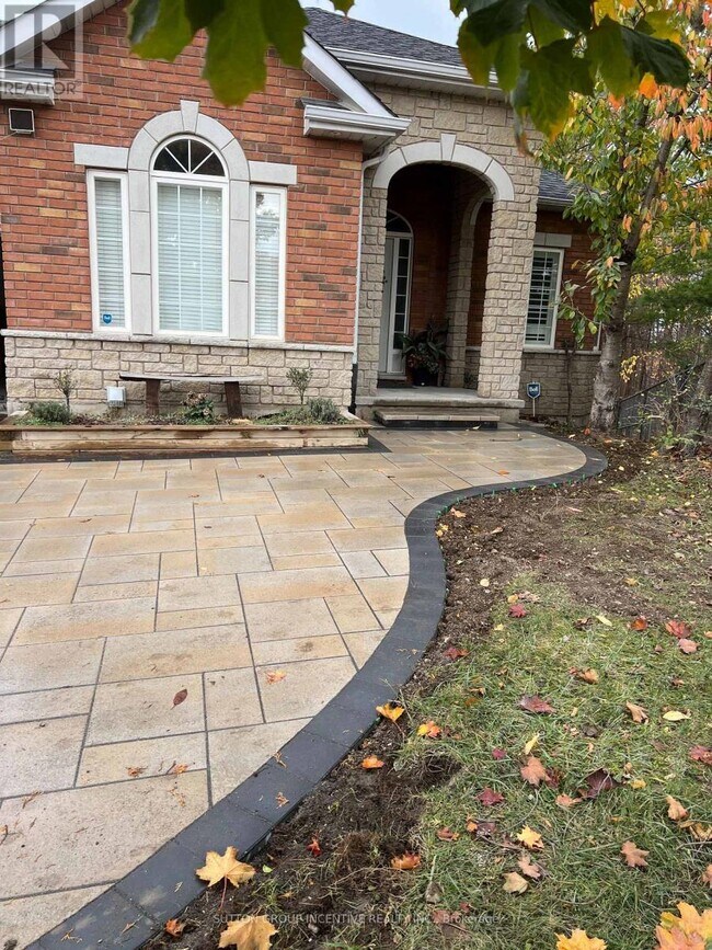 Photo du bâtiment - 38 Hurst Dr