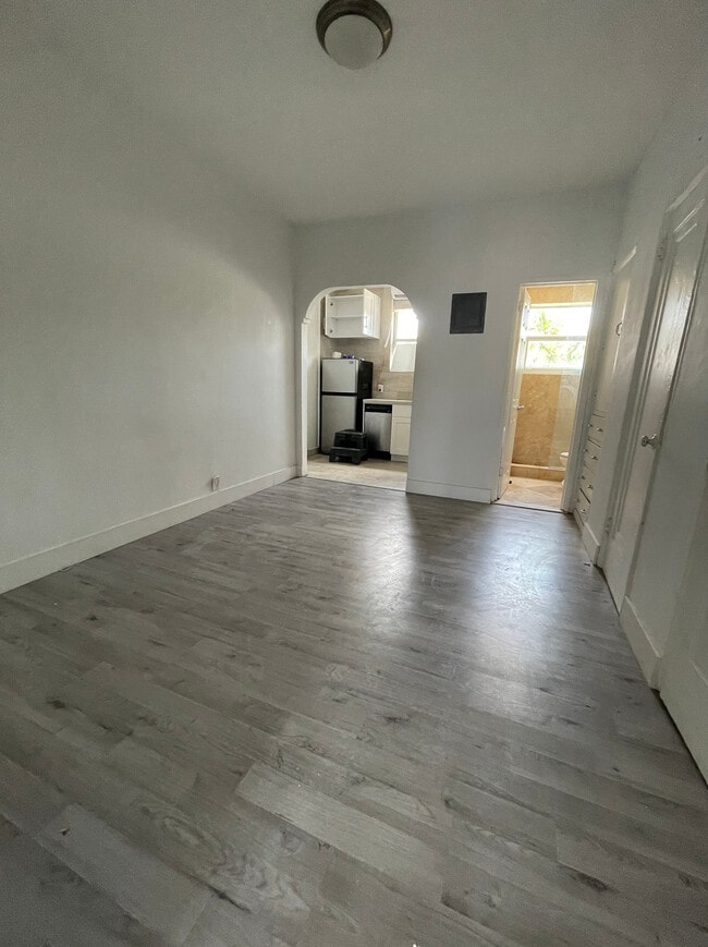 900 Pennsylvania Ave, Miami Beach, FL 33139 900 Pennsylvania Ave