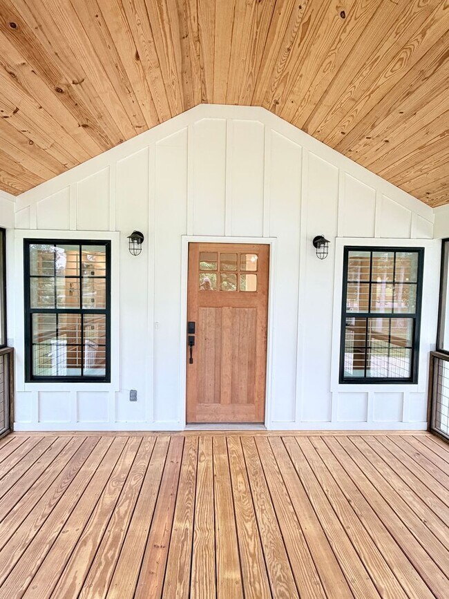 Building Photo - Renovated Ranch in Oconee County