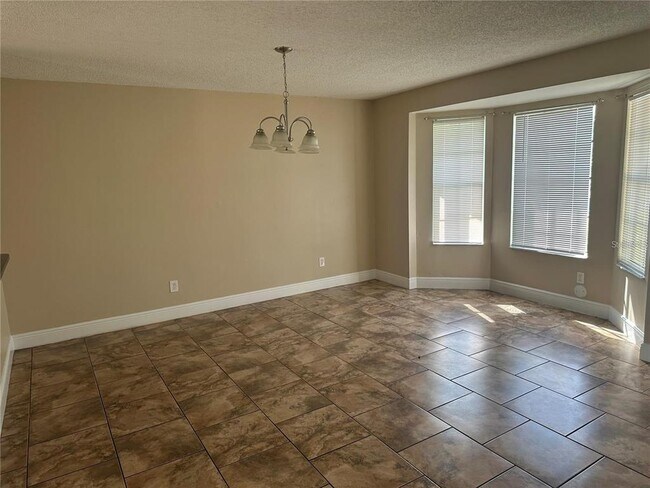Building Photo - 180 Coralwood Cir
