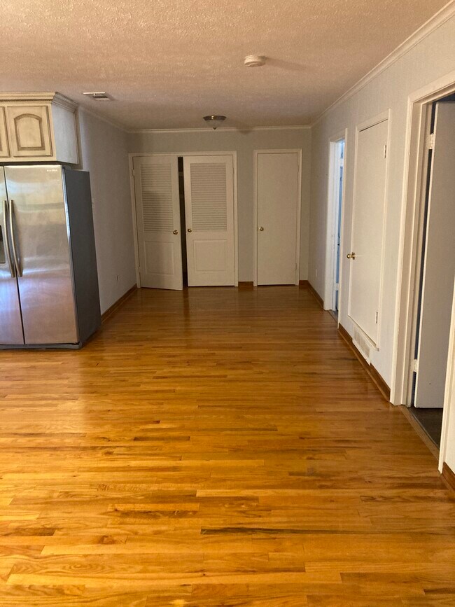 6316 Rincon Way, Dallas, TX 75214 Townhome Rentals in Dallas TX