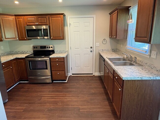 Foto del edificio - Quaint Ranch style home in Clarksville