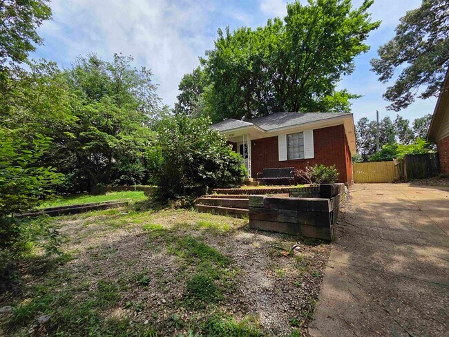 Foto del edificio - 4723 Wooddale Ave