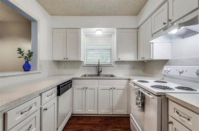 Building Photo - 627 Texas St