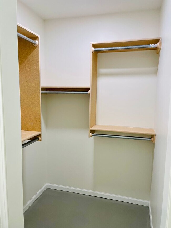 Foto del edificio - Gorgeous Townhome - Brand New 4 Bedrooms