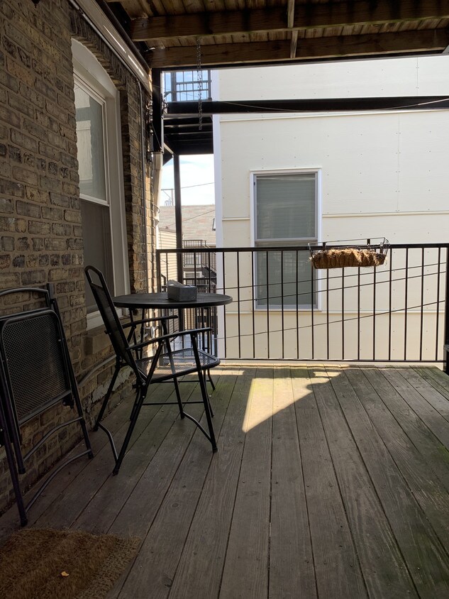 Private Deck - 2240 W Palmer St
