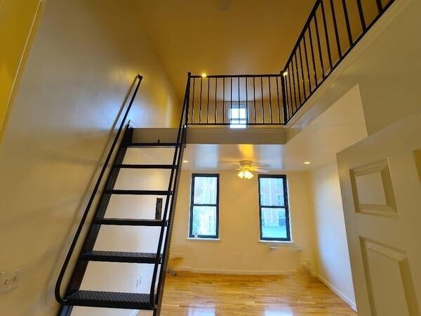 Foto del edificio - 167 Hopkins St