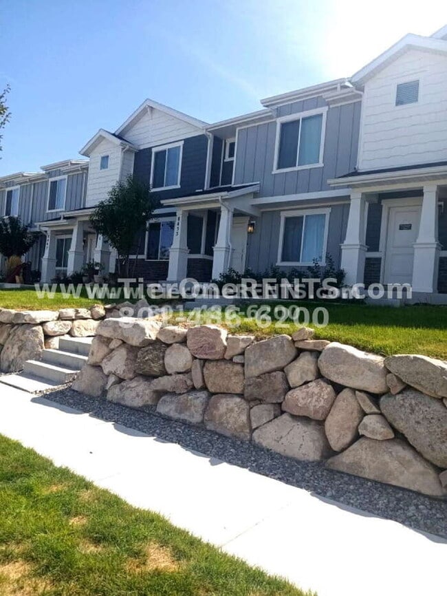 Foto del edificio - This property offers a NO DEPOSIT option available for qualified renters!