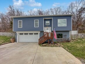 Building Photo - 2817 Greenway Dr