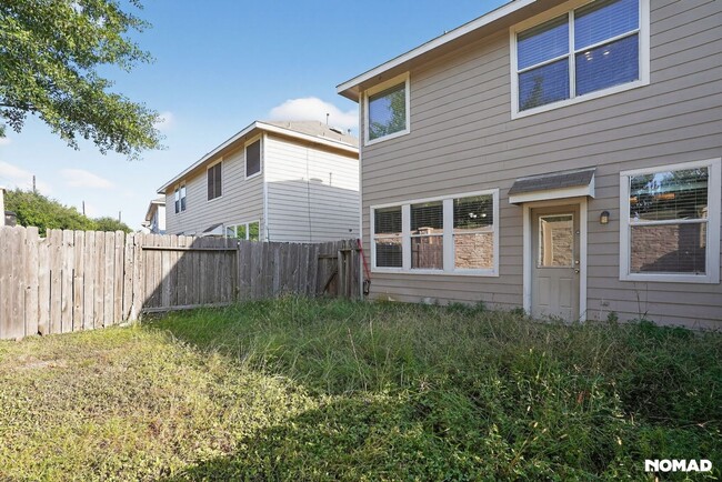 Foto del edificio - 6107 Shelbourne Park Ln