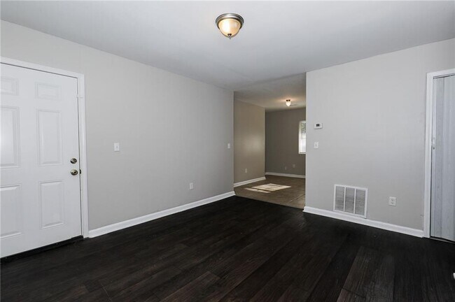 Foto del edificio - 2853 Belvedere Ln