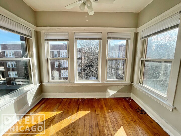 Primary Photo - 6568 N Lakewood Ave