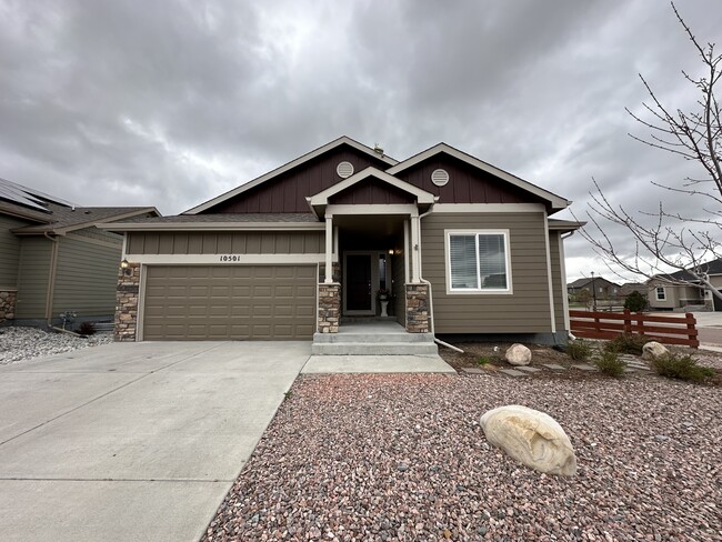 Building Photo - 10501 Mt Sherman Way