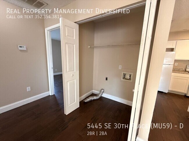 Foto del edificio - 5445 SE 30th Pl