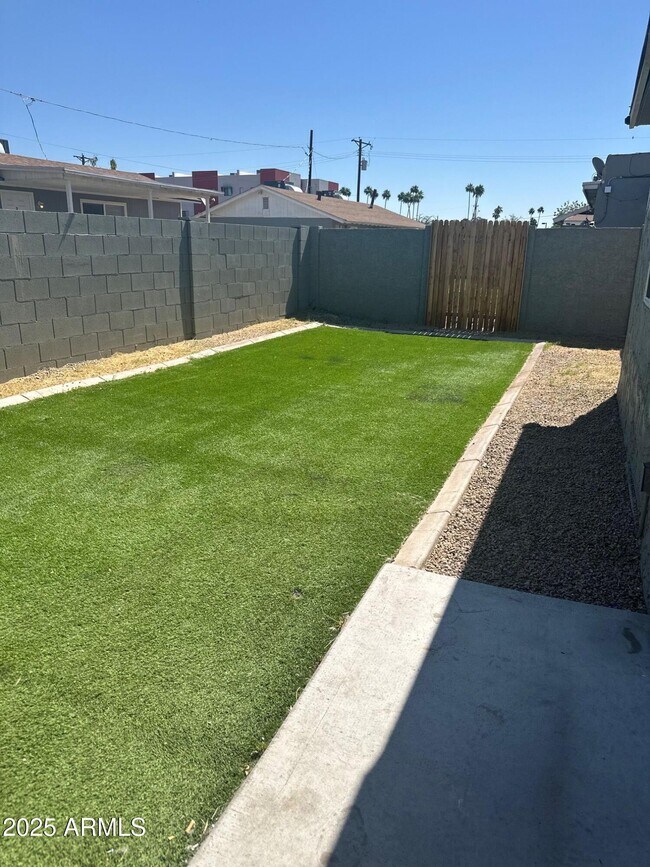 Foto del edificio - 5113 N 17th Ave