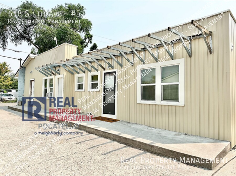 Primary Photo - MOVE IN SPECIAL - 1 bed 1 bath - Near ISU