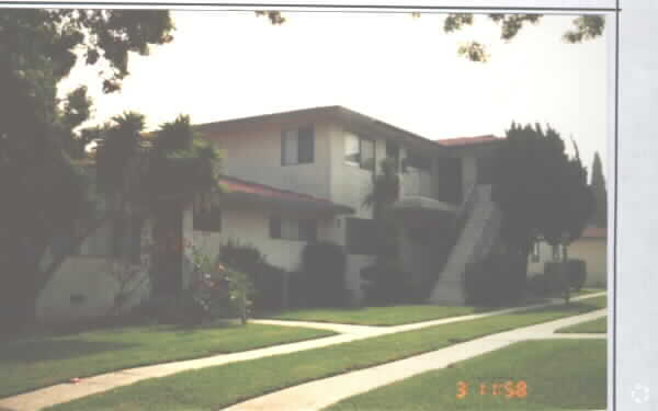 Primary Photo - 2608 W El Segundo Blvd