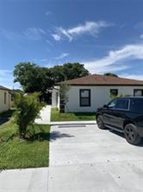 Primary Photo - 605 NW 3rd Ave