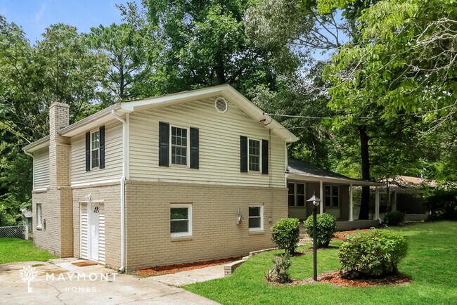 Foto del edificio - 218 Hillcrest Dr