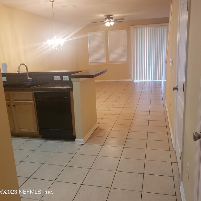 Building Photo - 2373 White Sands Dr