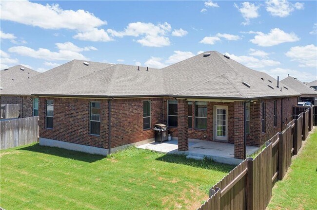 Building Photo - 1221 Backcountry Dr