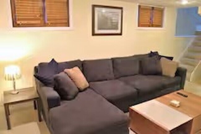 Foto del edificio - 3615 Meade St