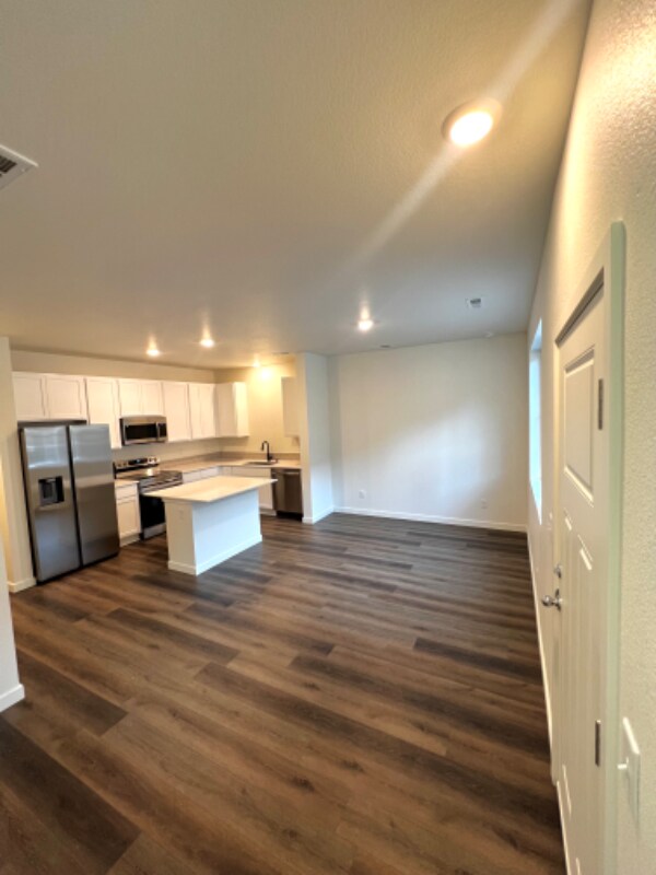 Building Photo - 209 Cardinal St
