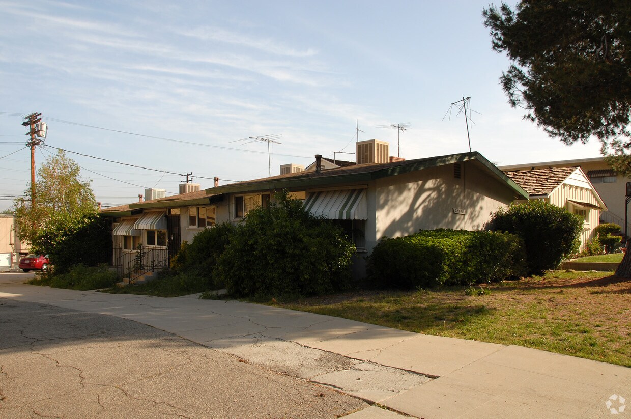 Building Photo - 22745-7 Del Valle St
