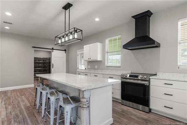 Foto del edificio - 1613 West St