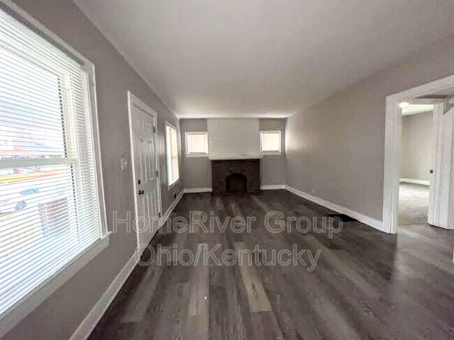 Foto del edificio - 129 N 38th St