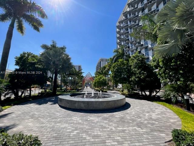 Building Photo - 5300 Paseo Blvd