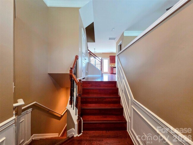 Building Photo - 1114 Drayton Ct