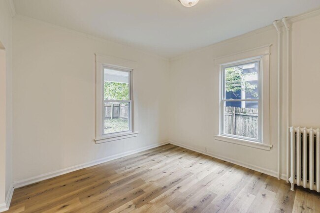 Foto del edificio - 1501 Sherburne Ave