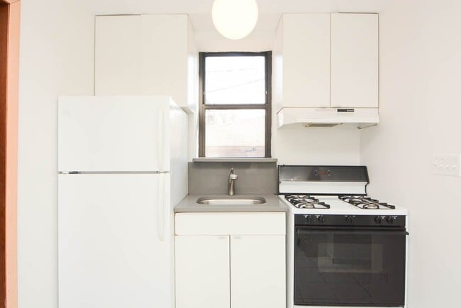 Foto del edificio - 531 N Claremont Ave