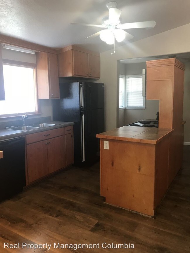Building Photo - 3 br, 3 bath House - 904 Pond Drive