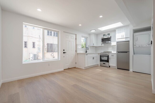 Foto del edificio - 6221 W 6th St