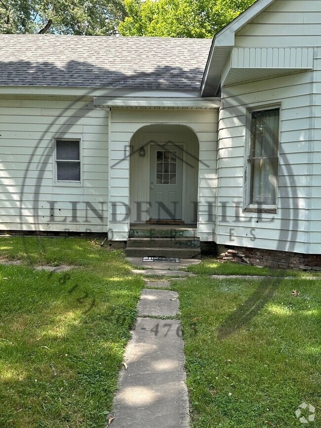 Building Photo - 1904 N 8th St