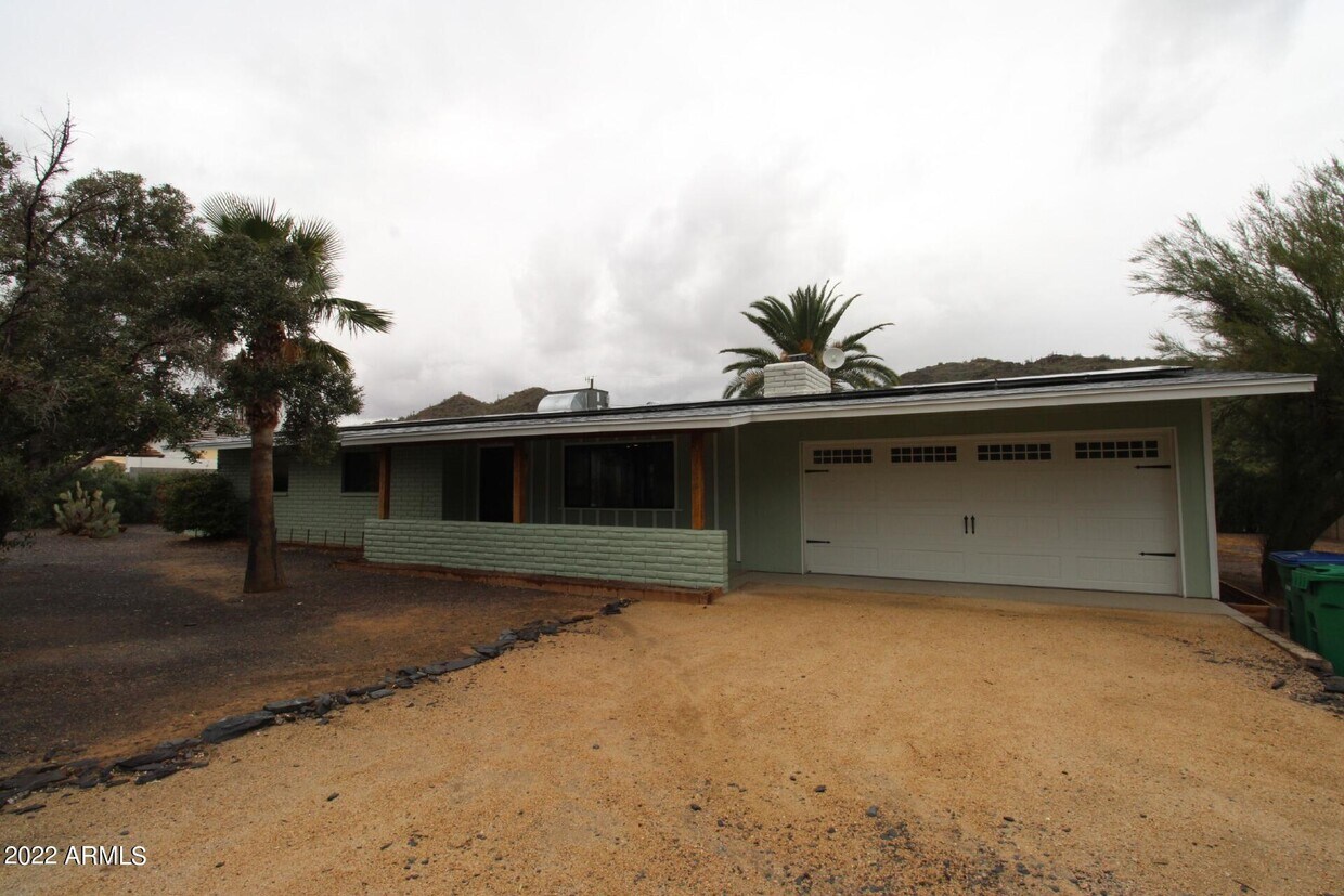 Primary Photo - 37034 N Kohuana Pl