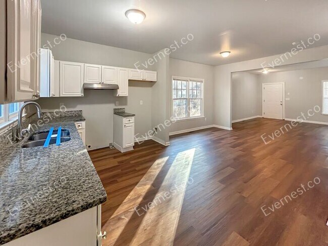 Foto del edificio - 142 Lawton St SW